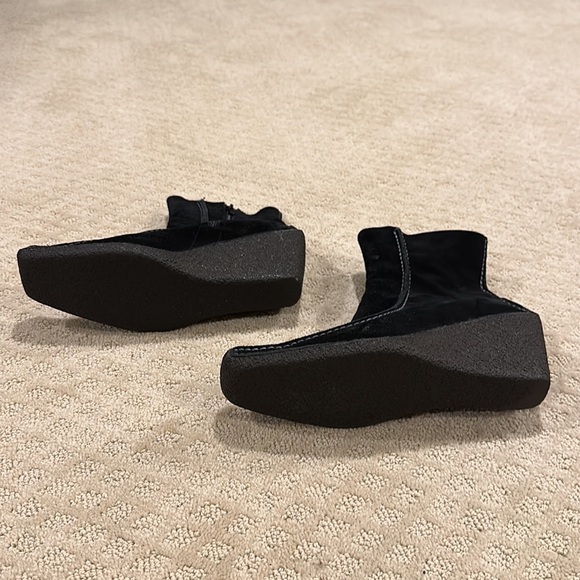 Pons Quintana black  suede wedge boots. Super comfortable. - Picture 3 of 4
